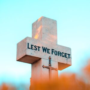 lest we forget tombstone